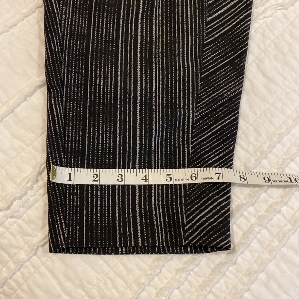 ATHLETA EUC - Picture 11 of 13